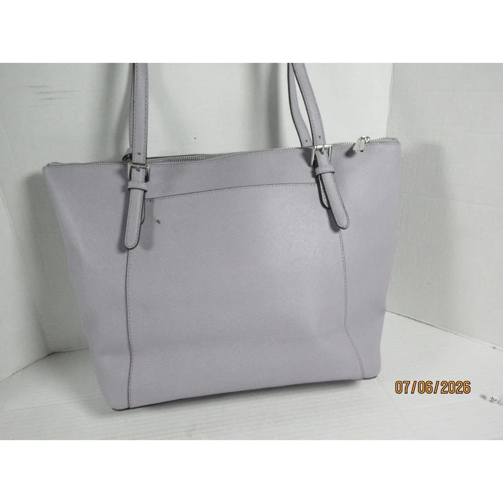 Michael Kors Voyager Tote Bag Lavender Purple Saffiano Leather Silver Hardware